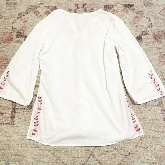 Y2K White embroidered floral blouse with pink accents size medium - Picture 12 of 12